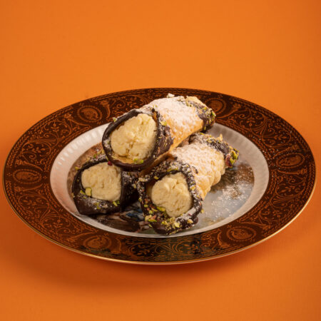 Cannoli alla Ricotta e Pistacchio